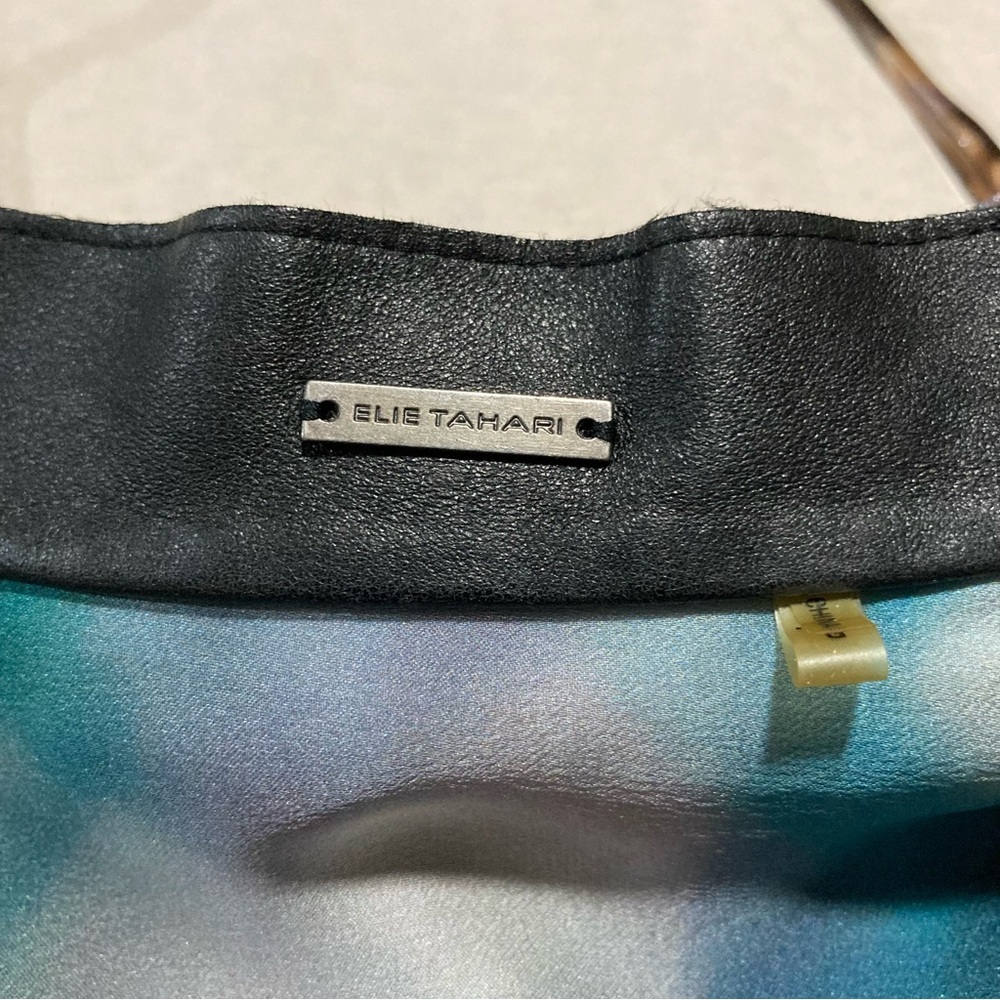 Ellie Tahari Silk + Elastane Blouse in Teal Blue+Forest Green - Some Flaws - Picture 5 of 16